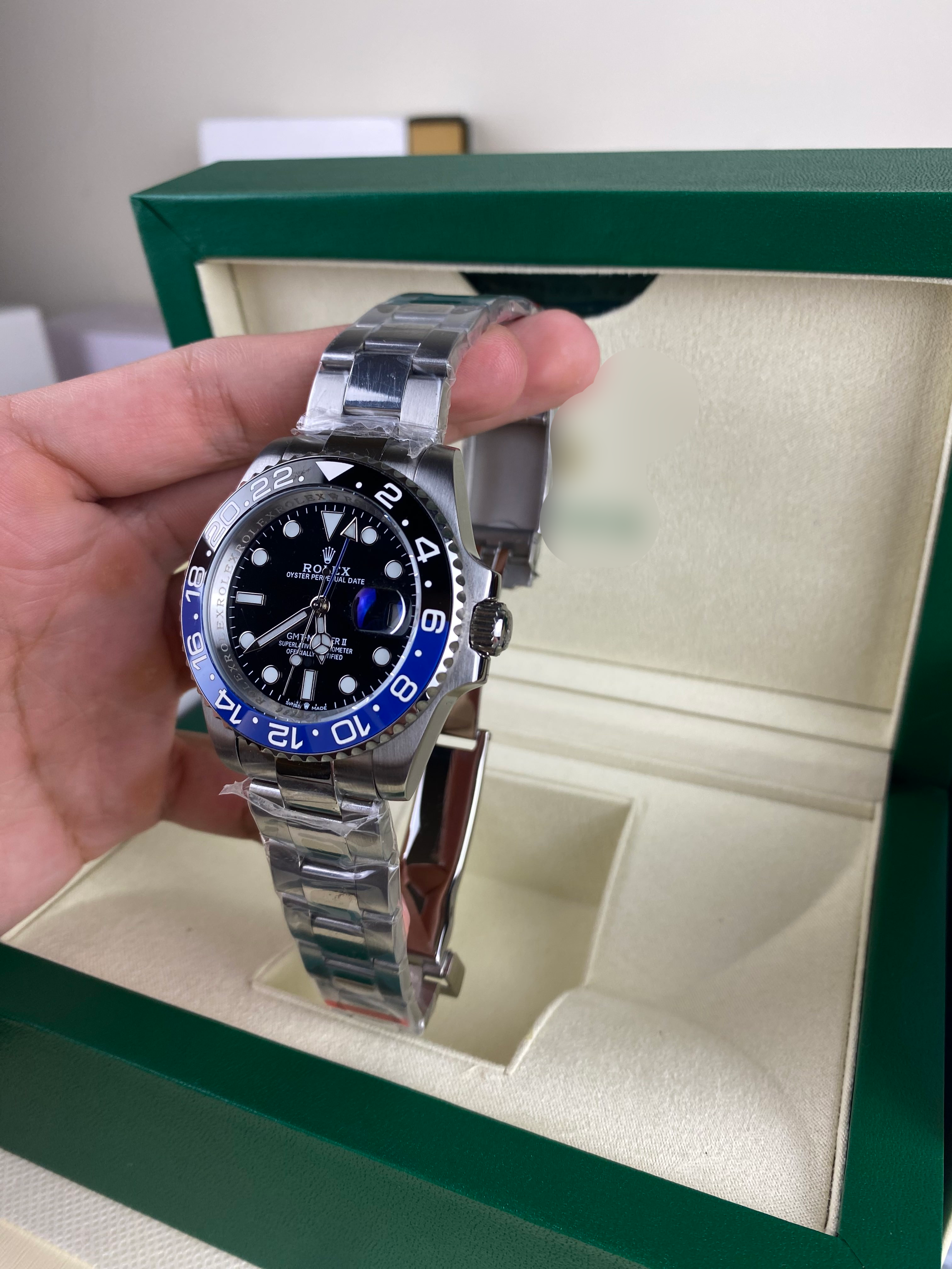 Rolex GMT-Master II “Batman” – Iconic Dual-Time Luxury