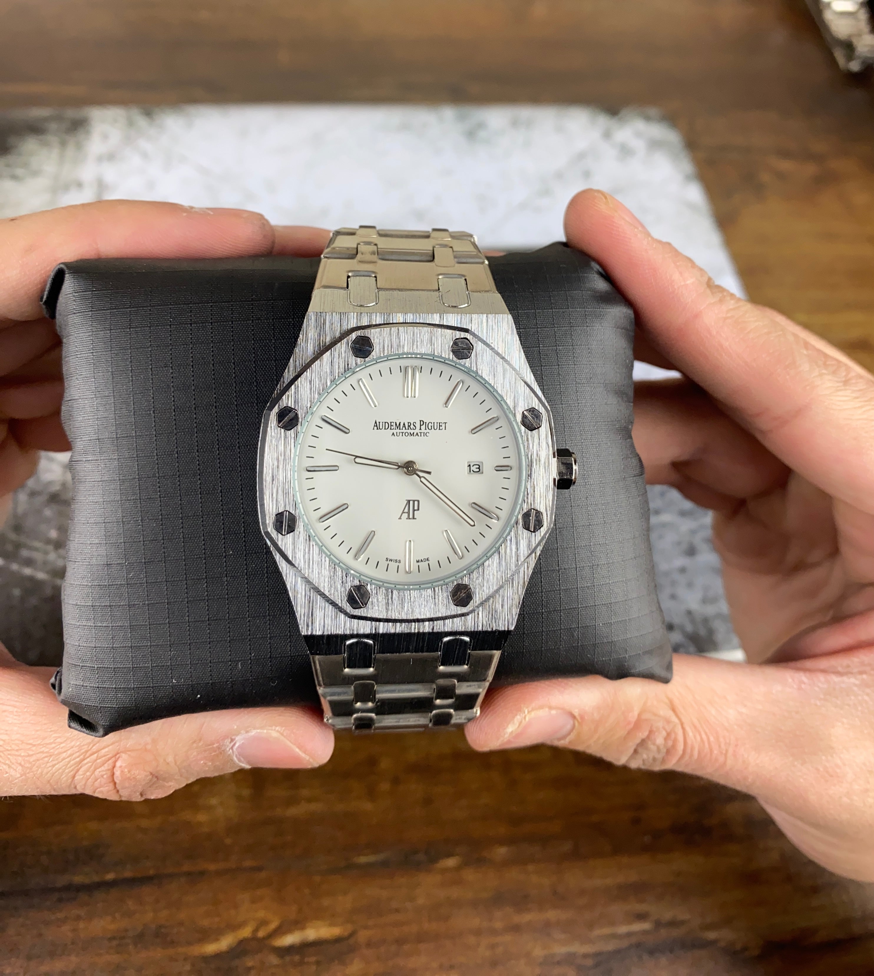 AP Royal Silver Classic