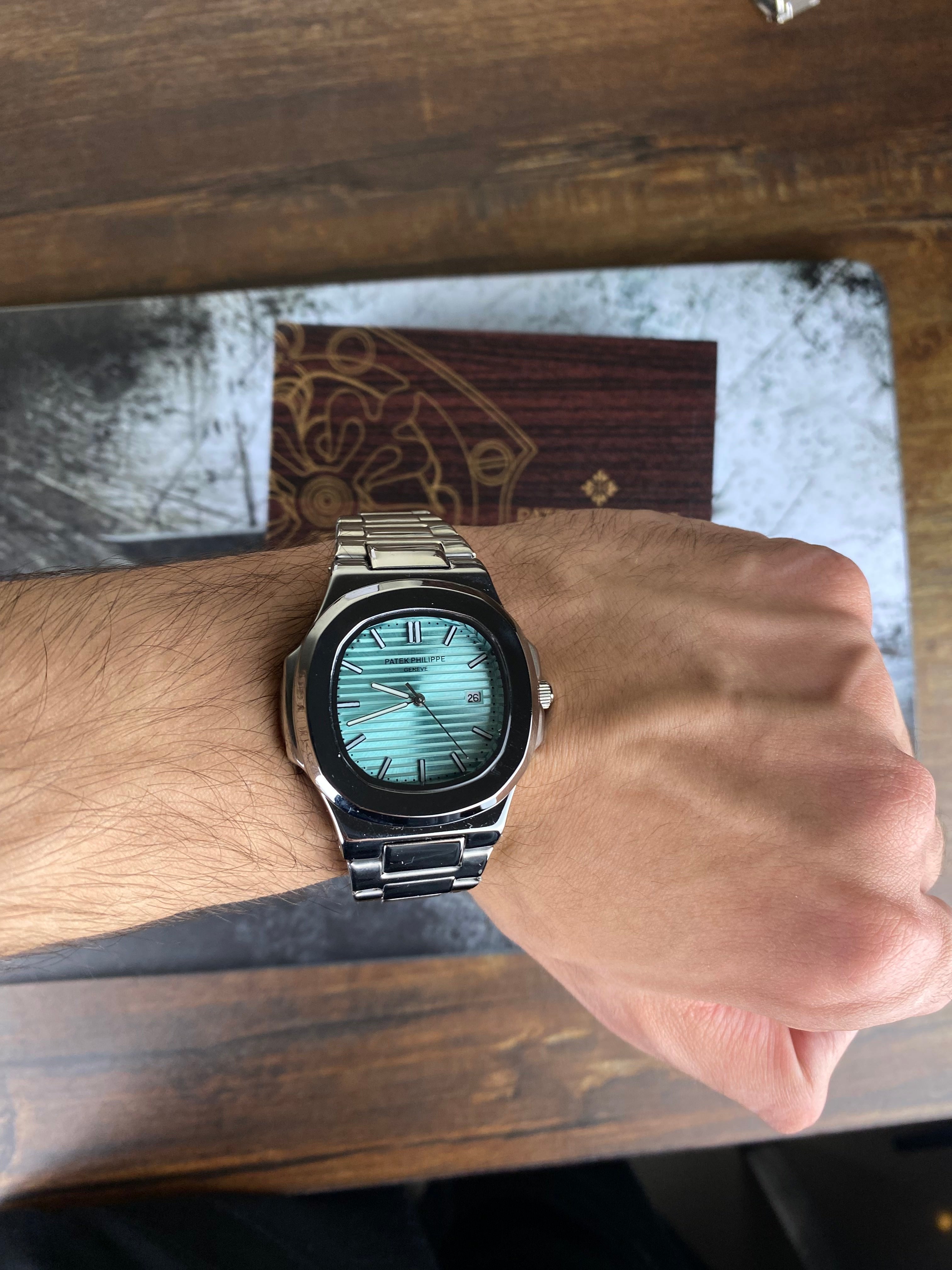 PP – Turquoise Horizontal Dial