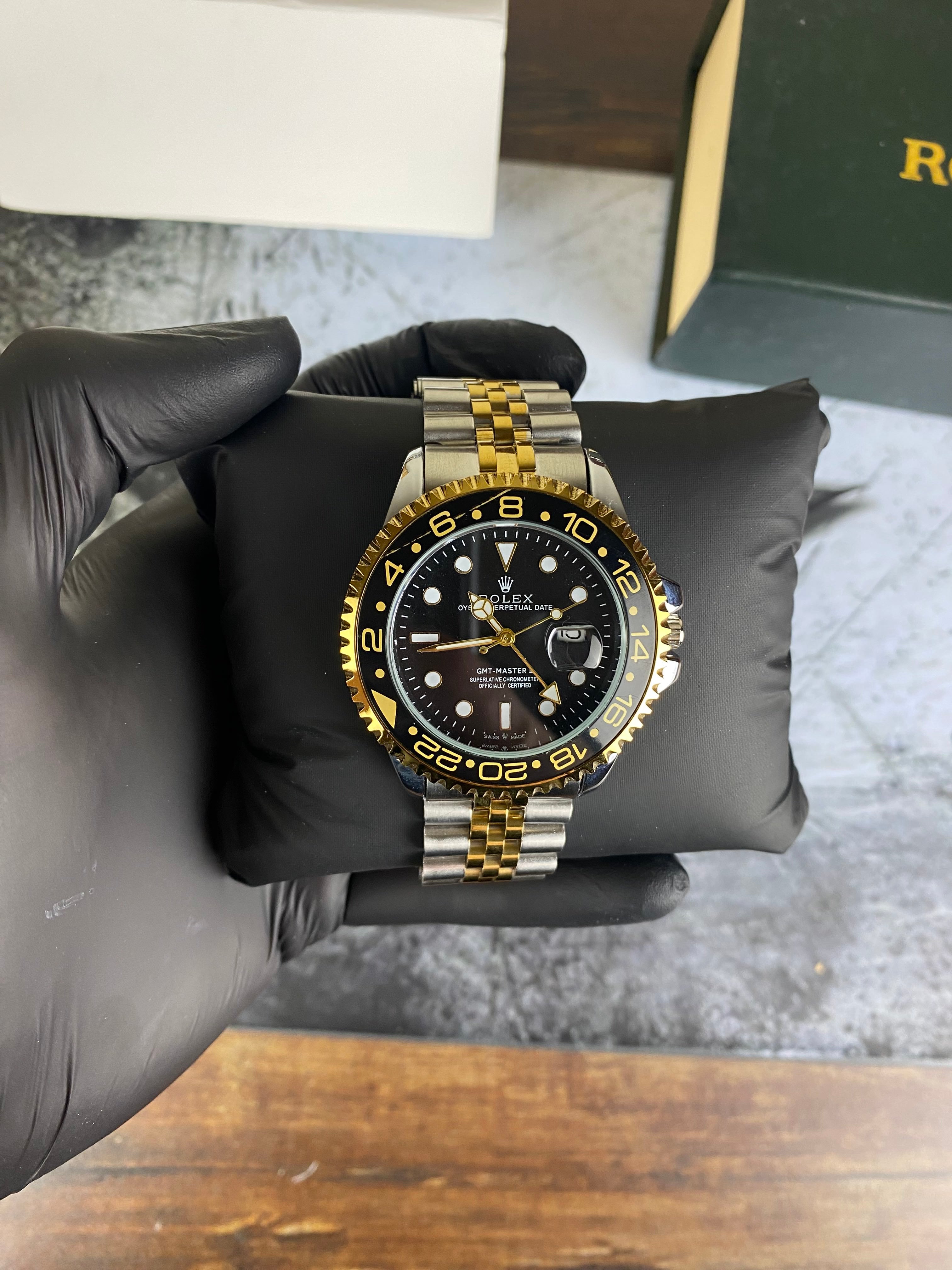 RLX – Semi Auto Royal Black GMT Gold Bezel