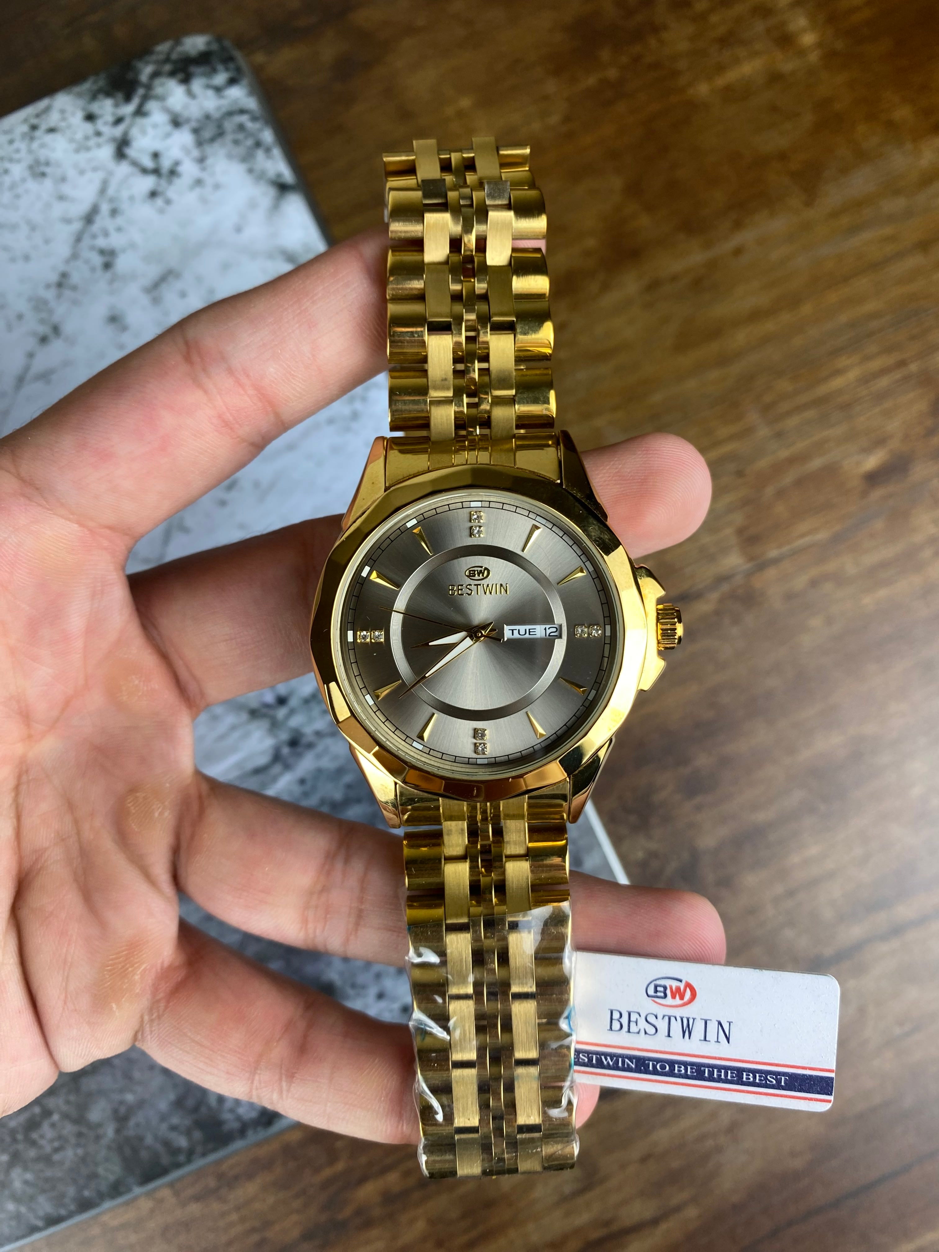 ⌚ BESTWIN LUXE GOLD DAY-DATE – PREMIUM CLASSIC EDITION