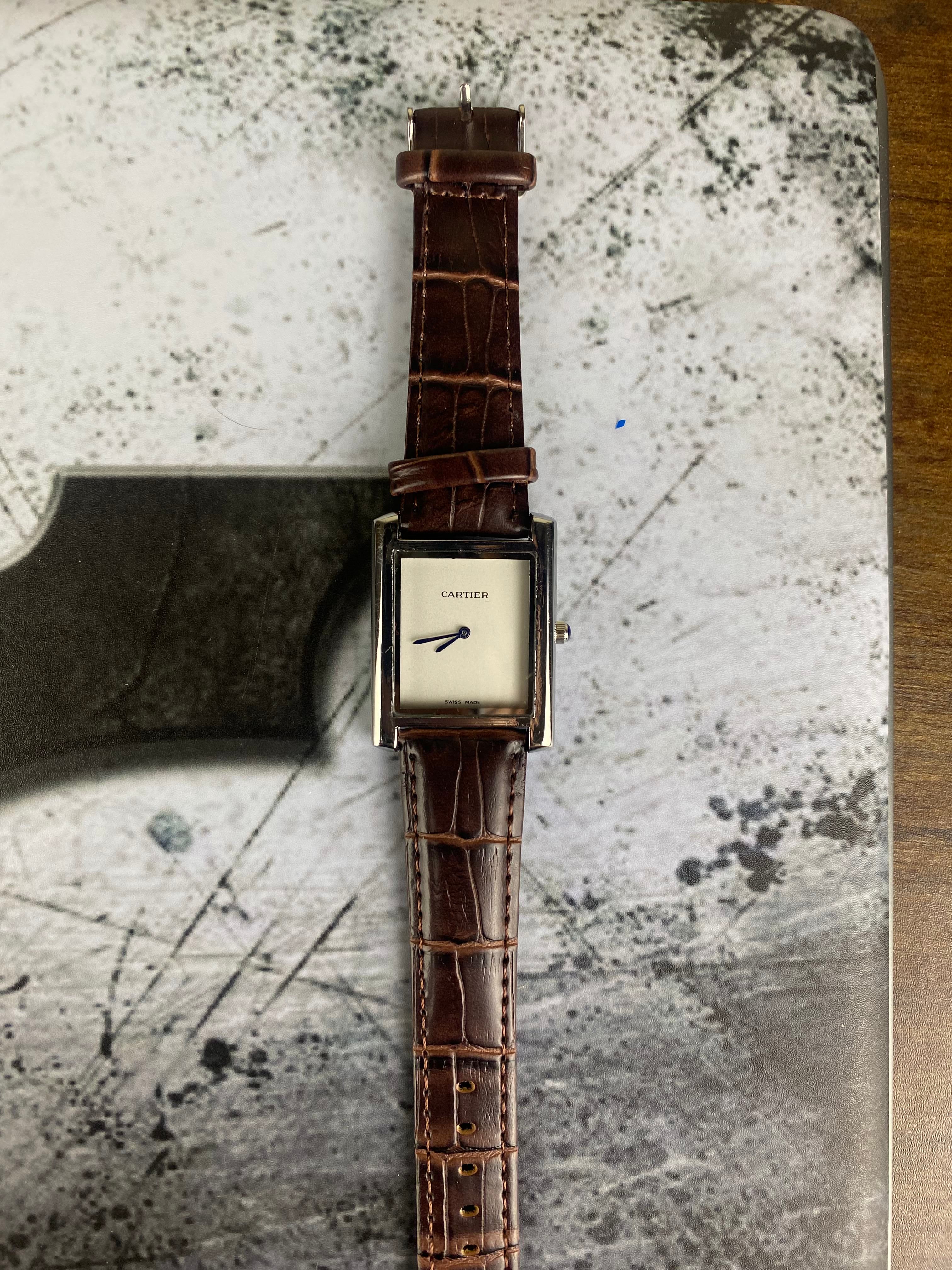⌚ CARTIER Tank Classic – Brown Leather Edition