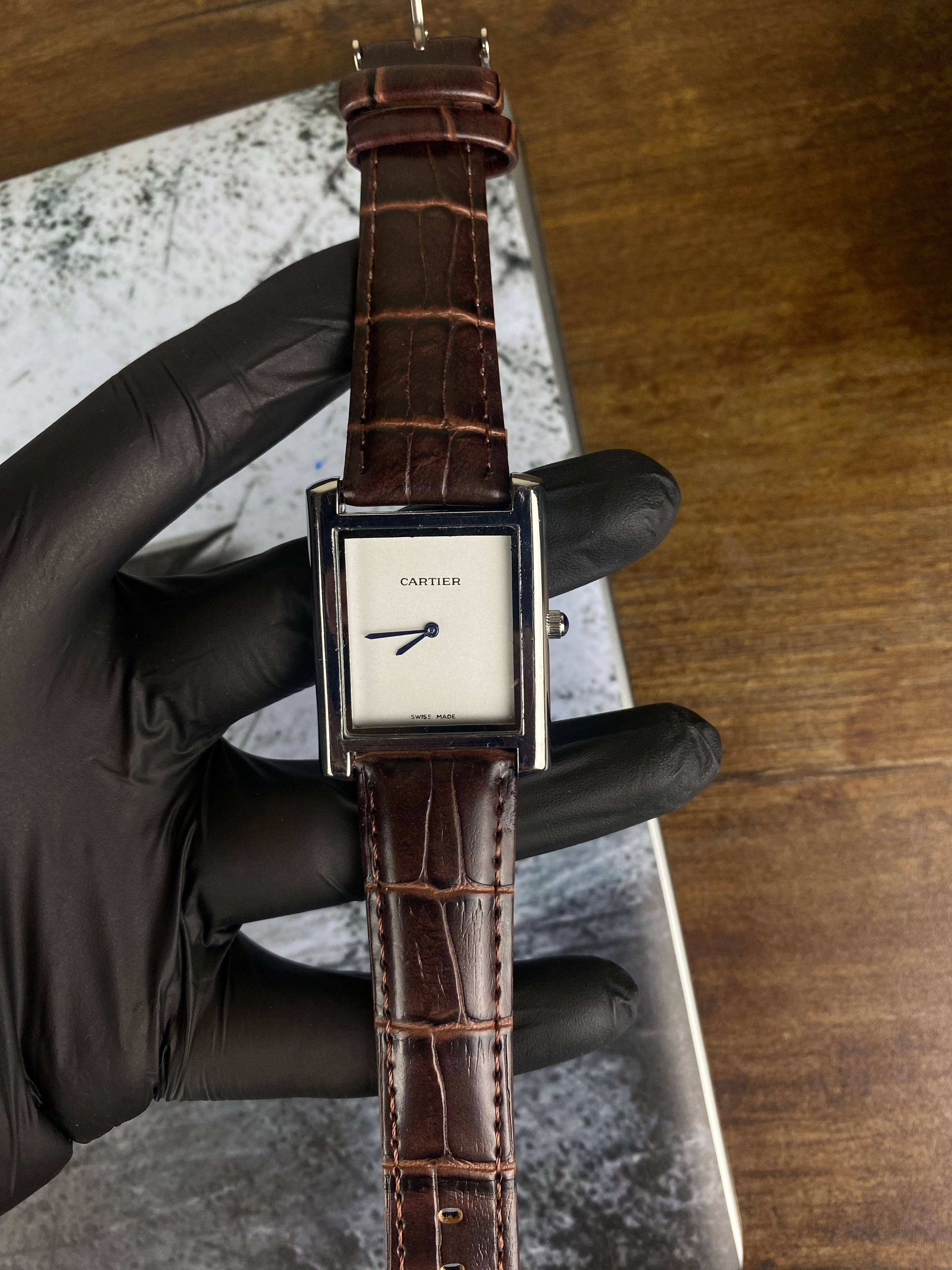 ⌚ CARTIER Tank Classic – Brown Leather Edition
