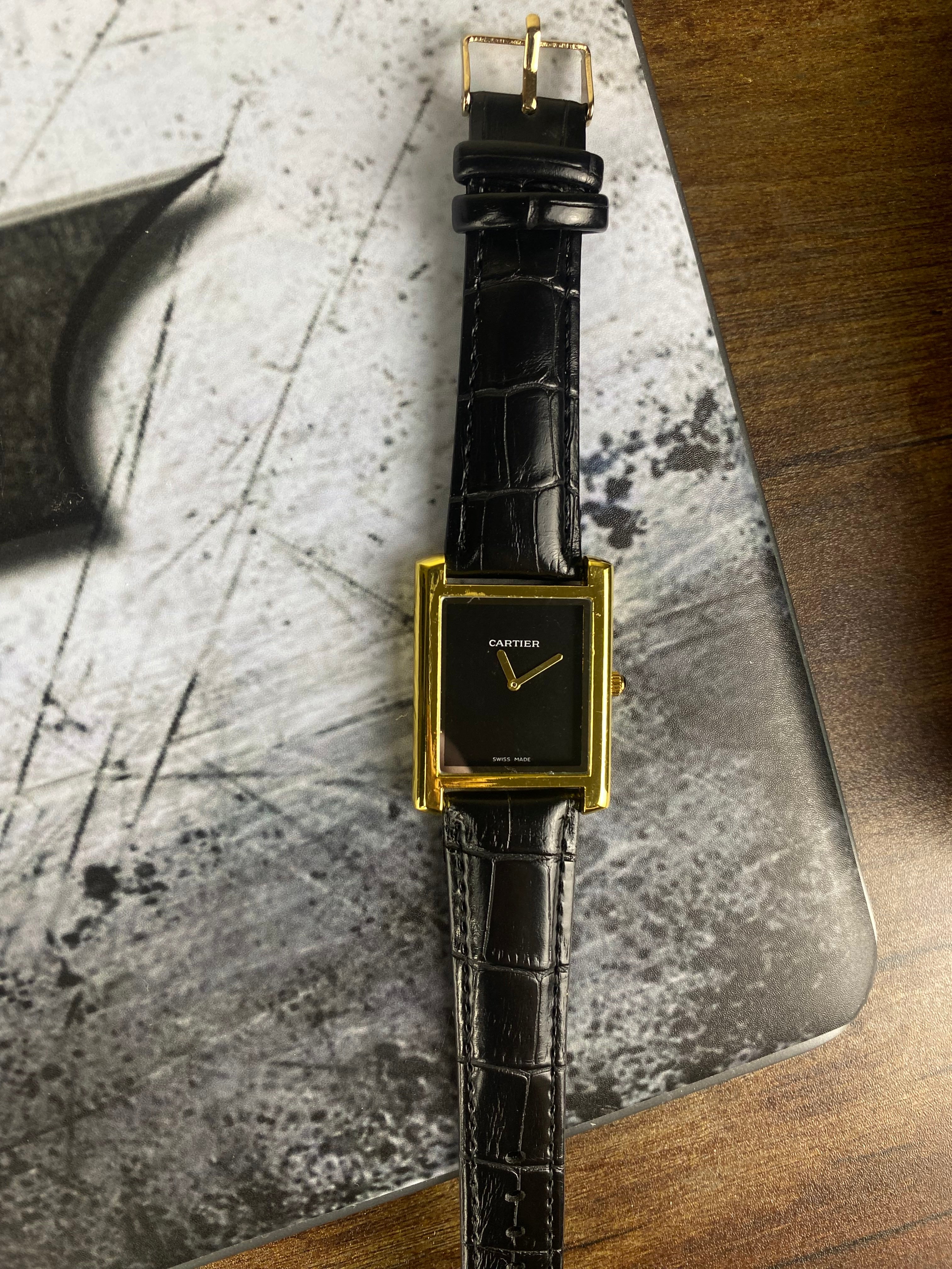 ⌚ CARTIER TANK CLASSIC – BLACK DIAL GOLD EDITION