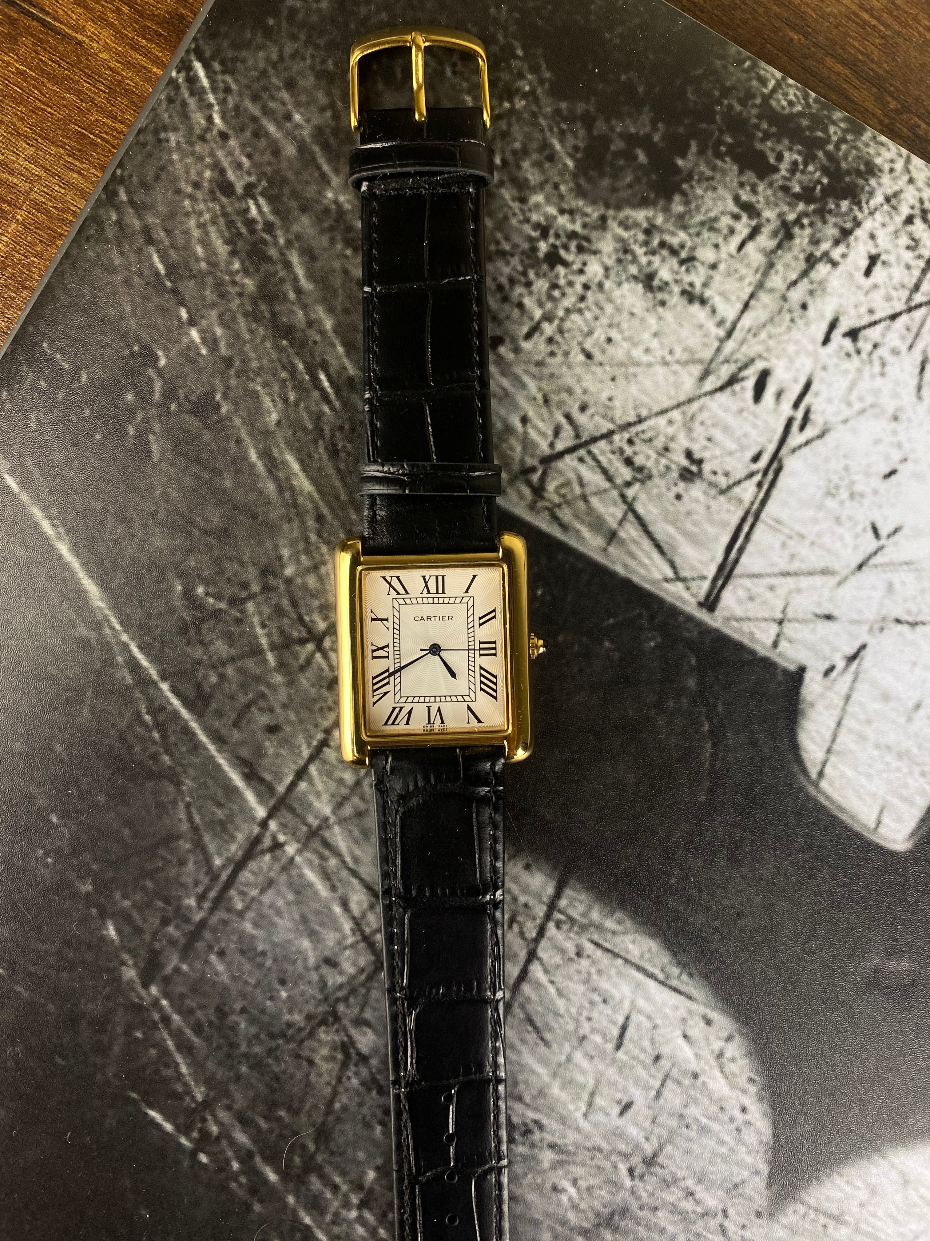 ⌚ CARTIER TANK ROMAN CLASSIC – GOLD EDITION