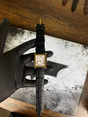 ⌚ CARTIER TANK ROMAN CLASSIC – GOLD EDITION