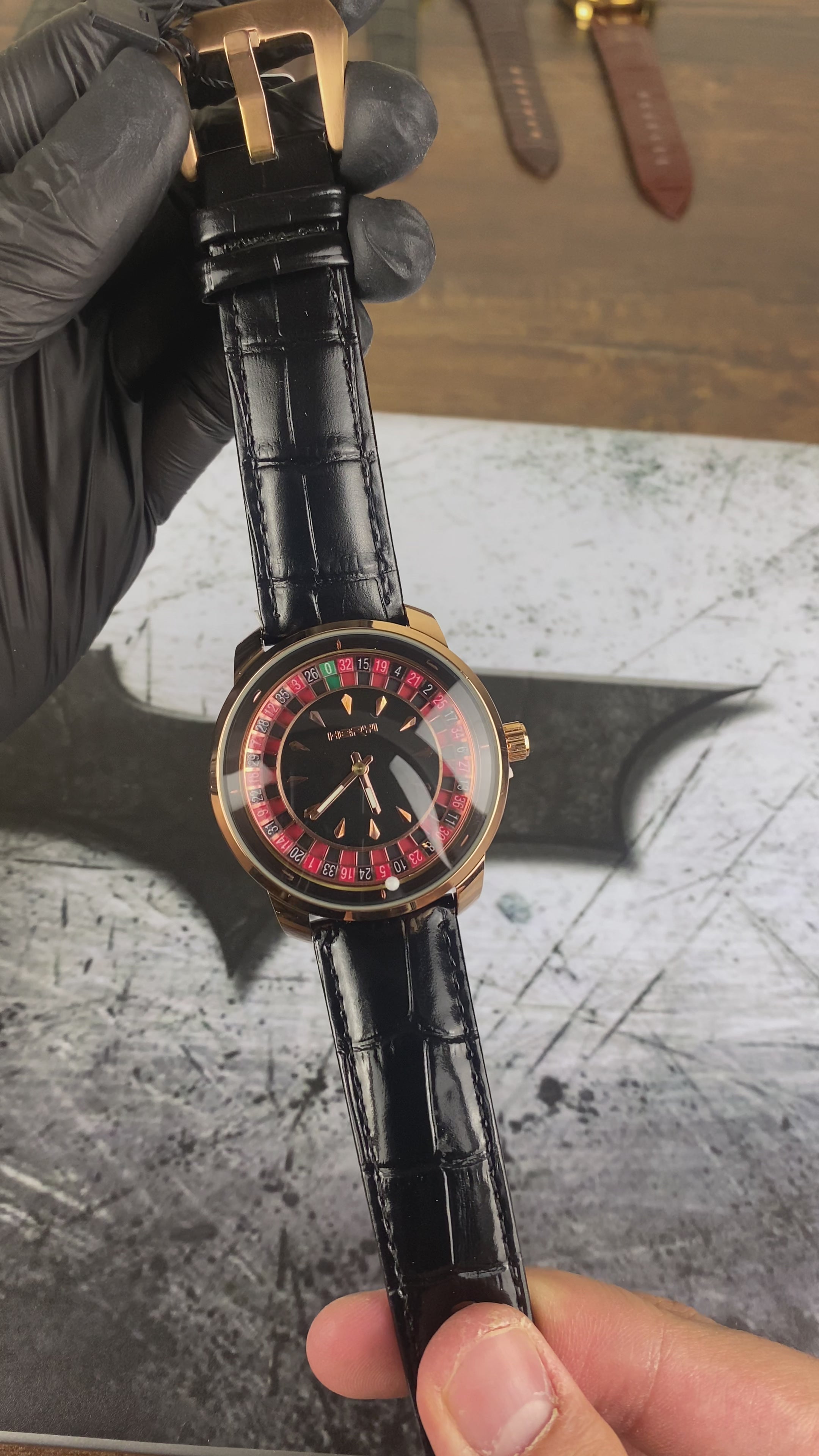 Load video: ⌚ HERWI Roulette Edition – Black Rose Gold Luxury Watch