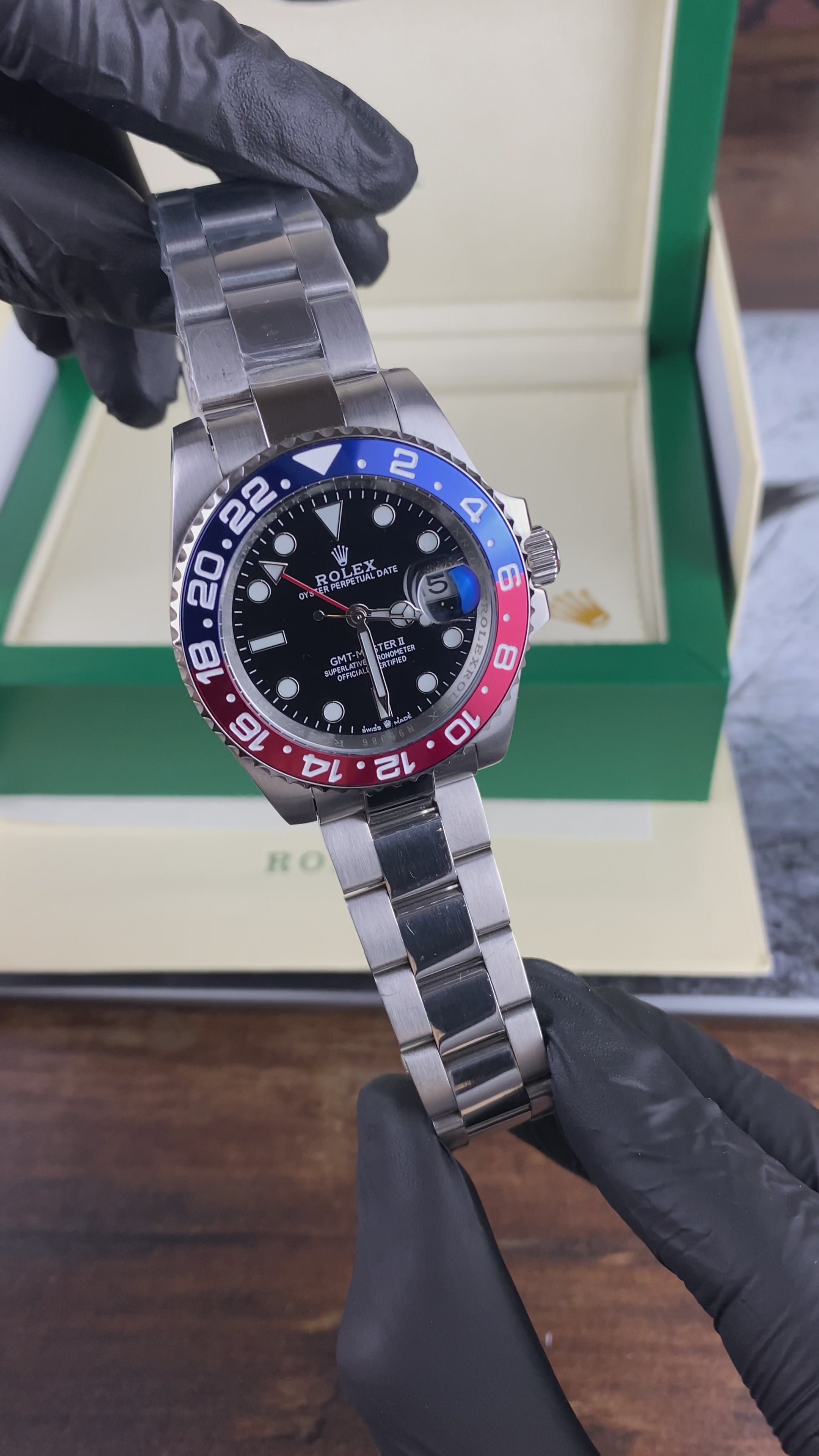 Load video: Rolex GMT-Master II “Pepsi” – Legendary Travel Icon
