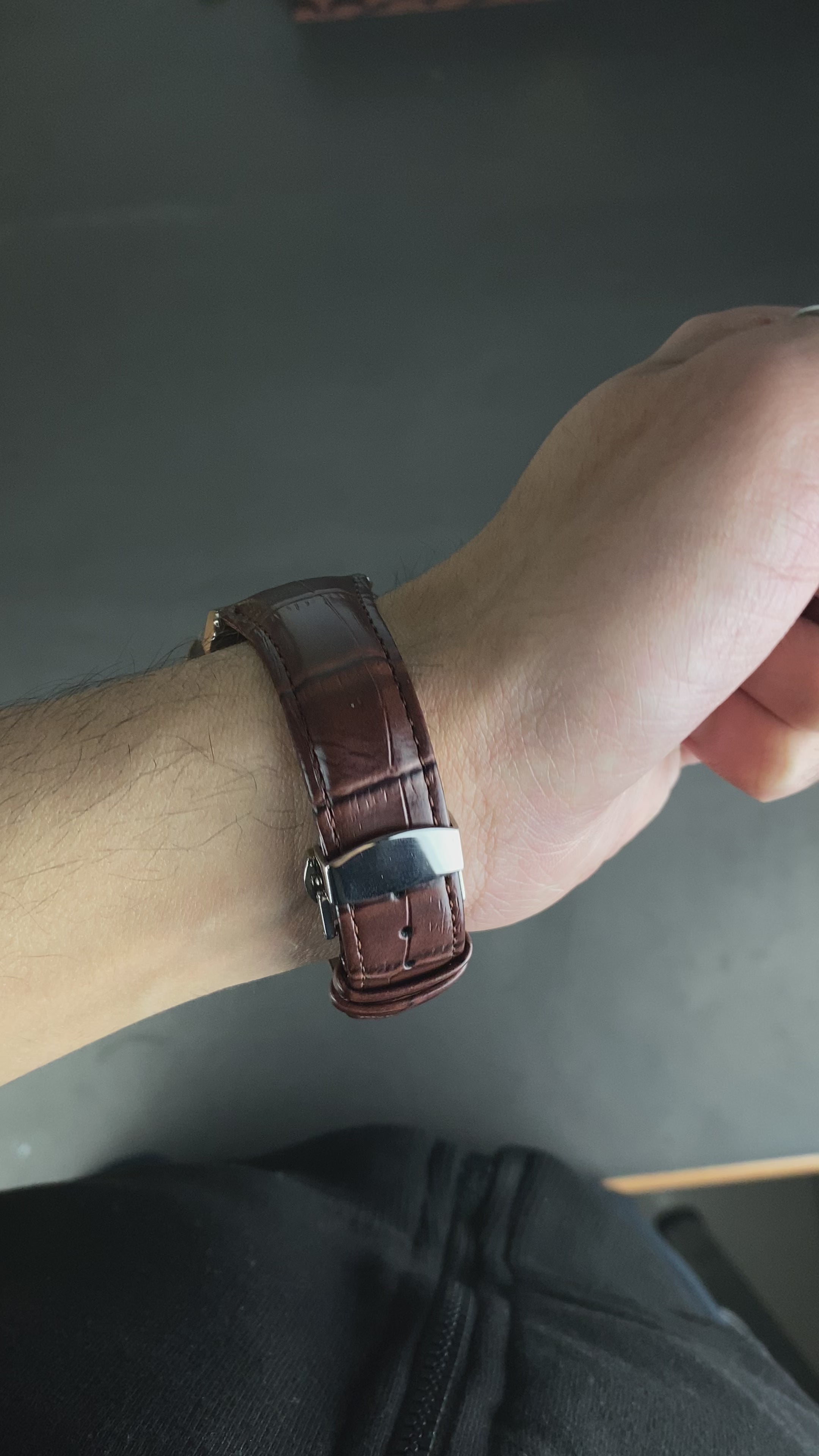 Load video: PTK Phillipe Geneve brown leather strap 42mm
