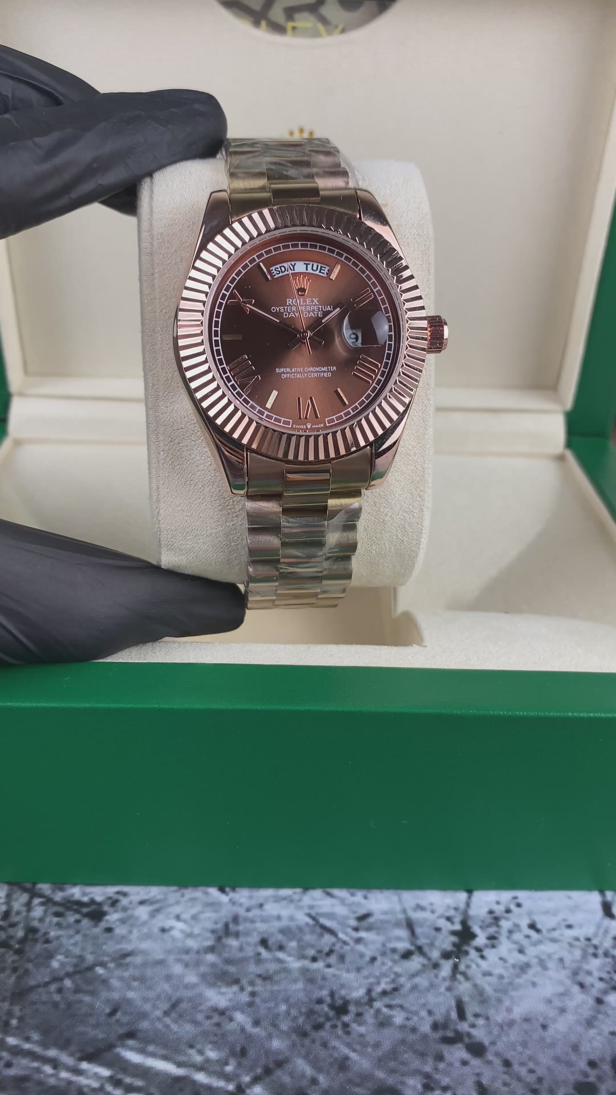 Load video: Rlx Rose Gold day-date style