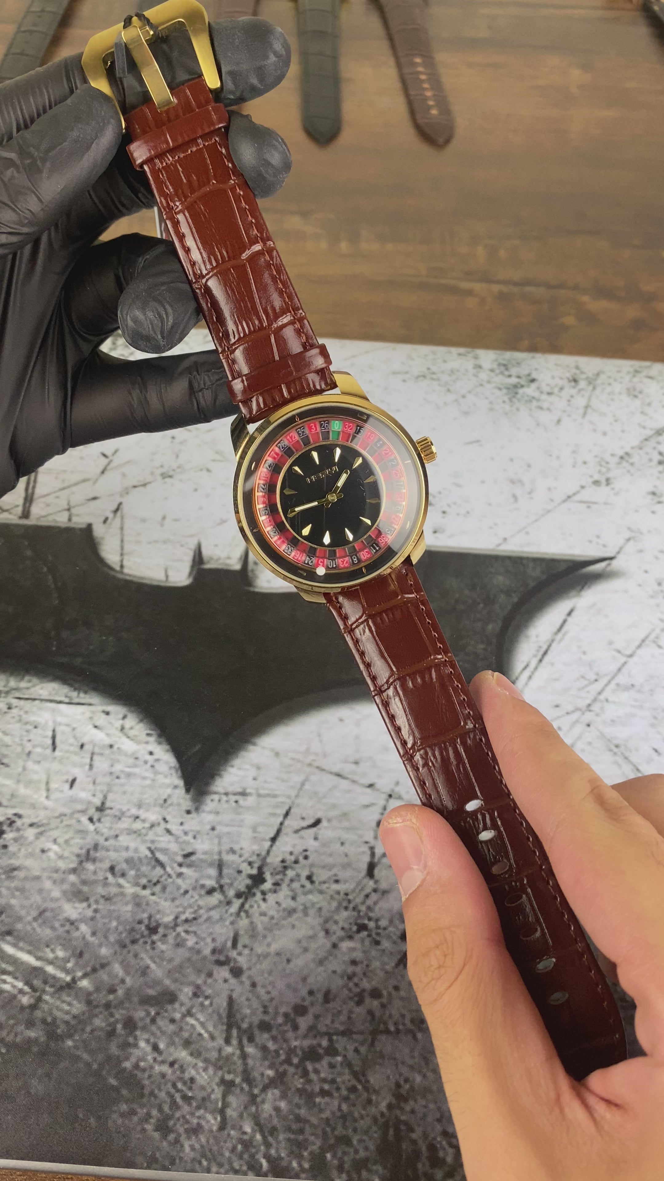 Load video: ⌚ HERWI Roulette Classic – Gold Brown Edition