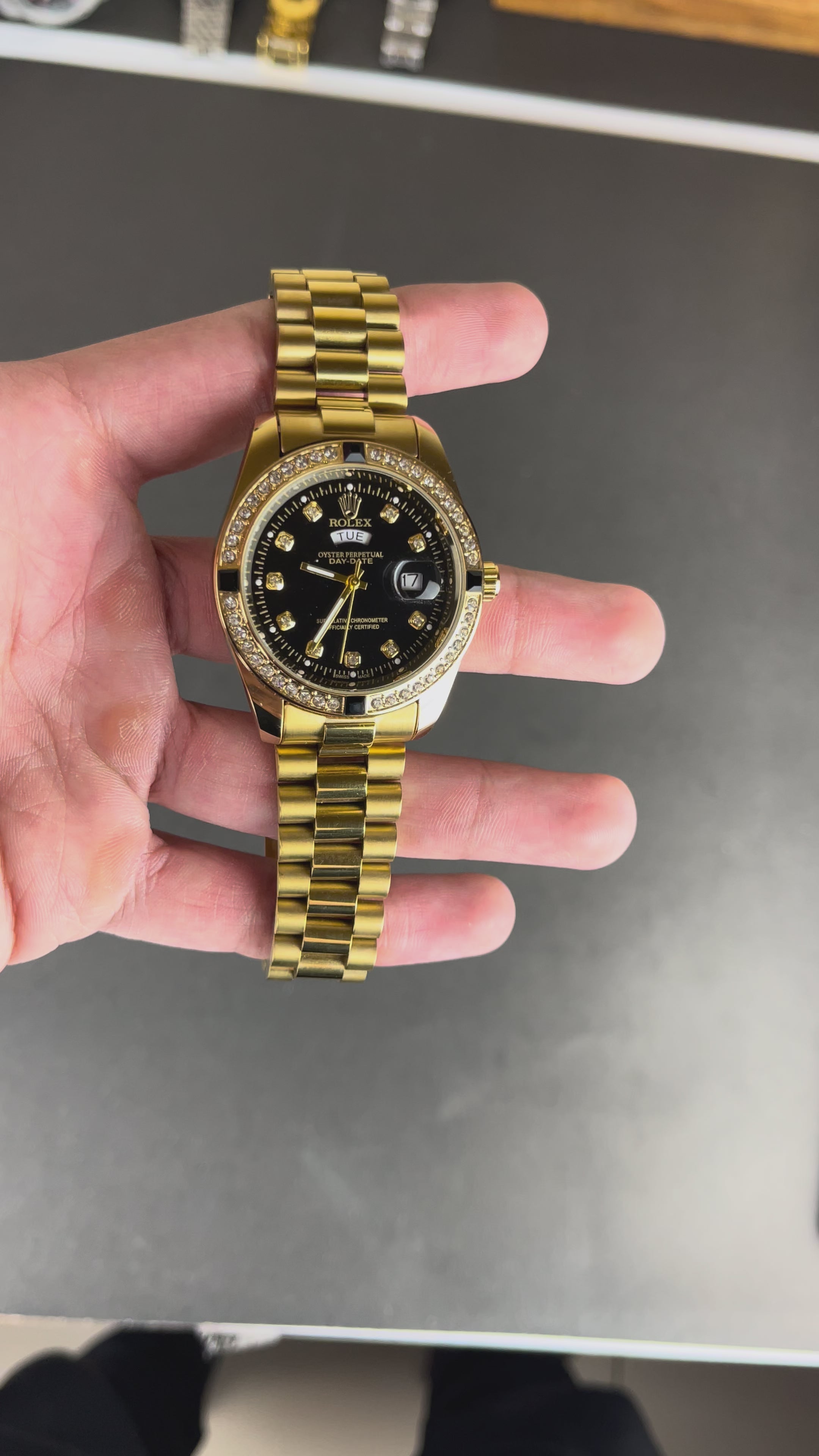 Load video: RLX Day-Date (yellow gold)