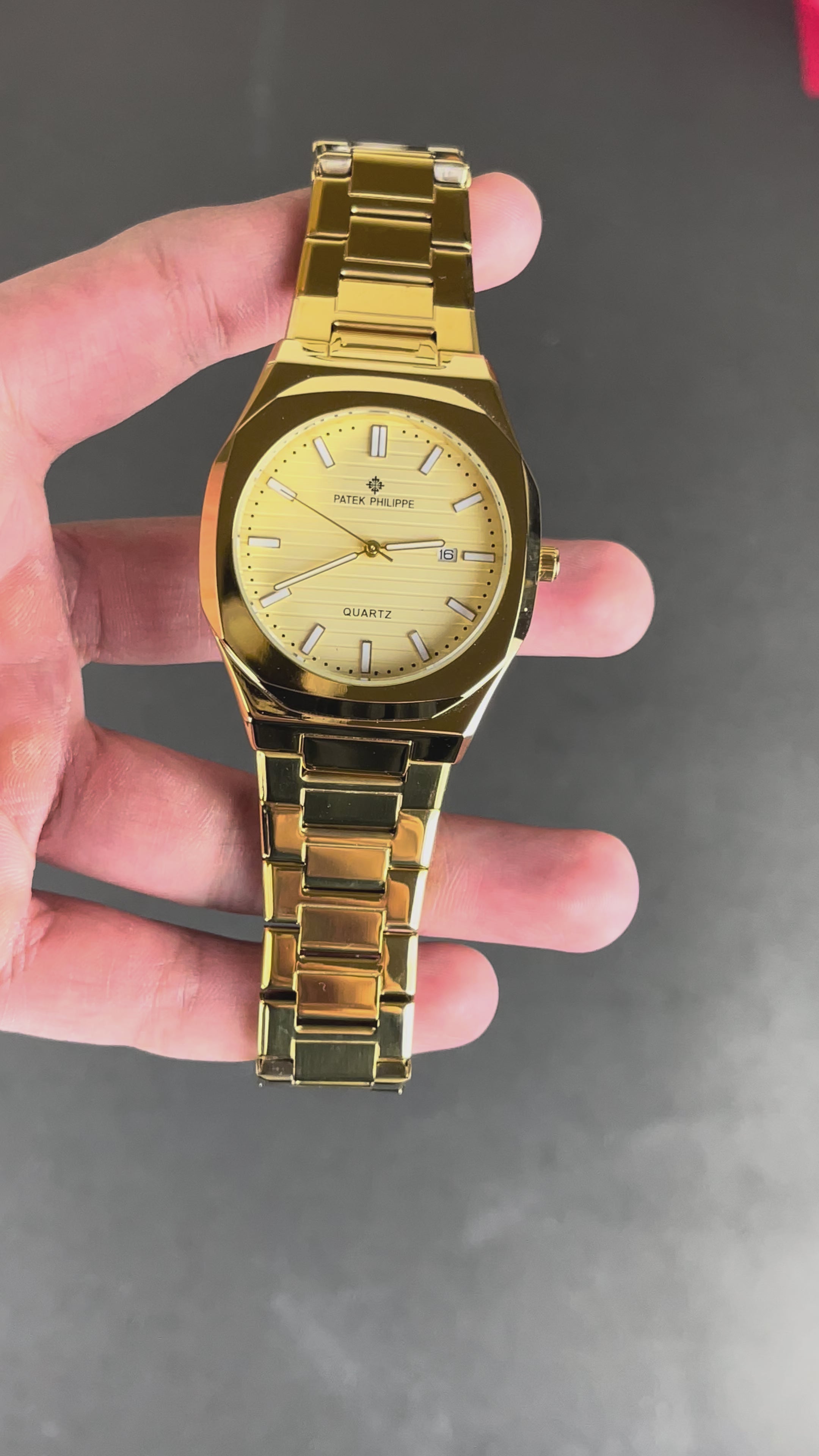 Load video: PTK Philippe Nautilus Gold