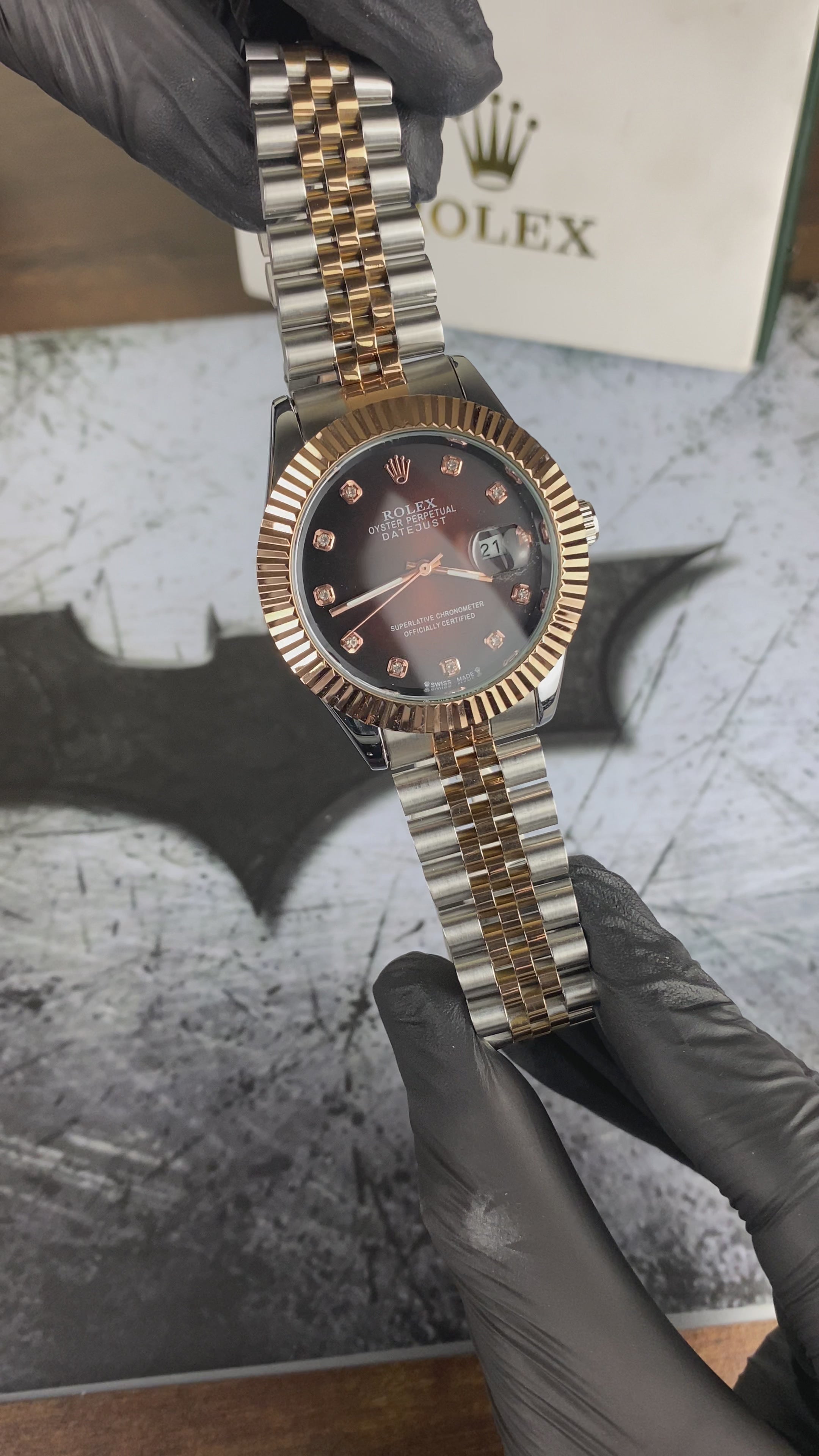 Load video: RLX – Royal Chocolate Sunburst Dial