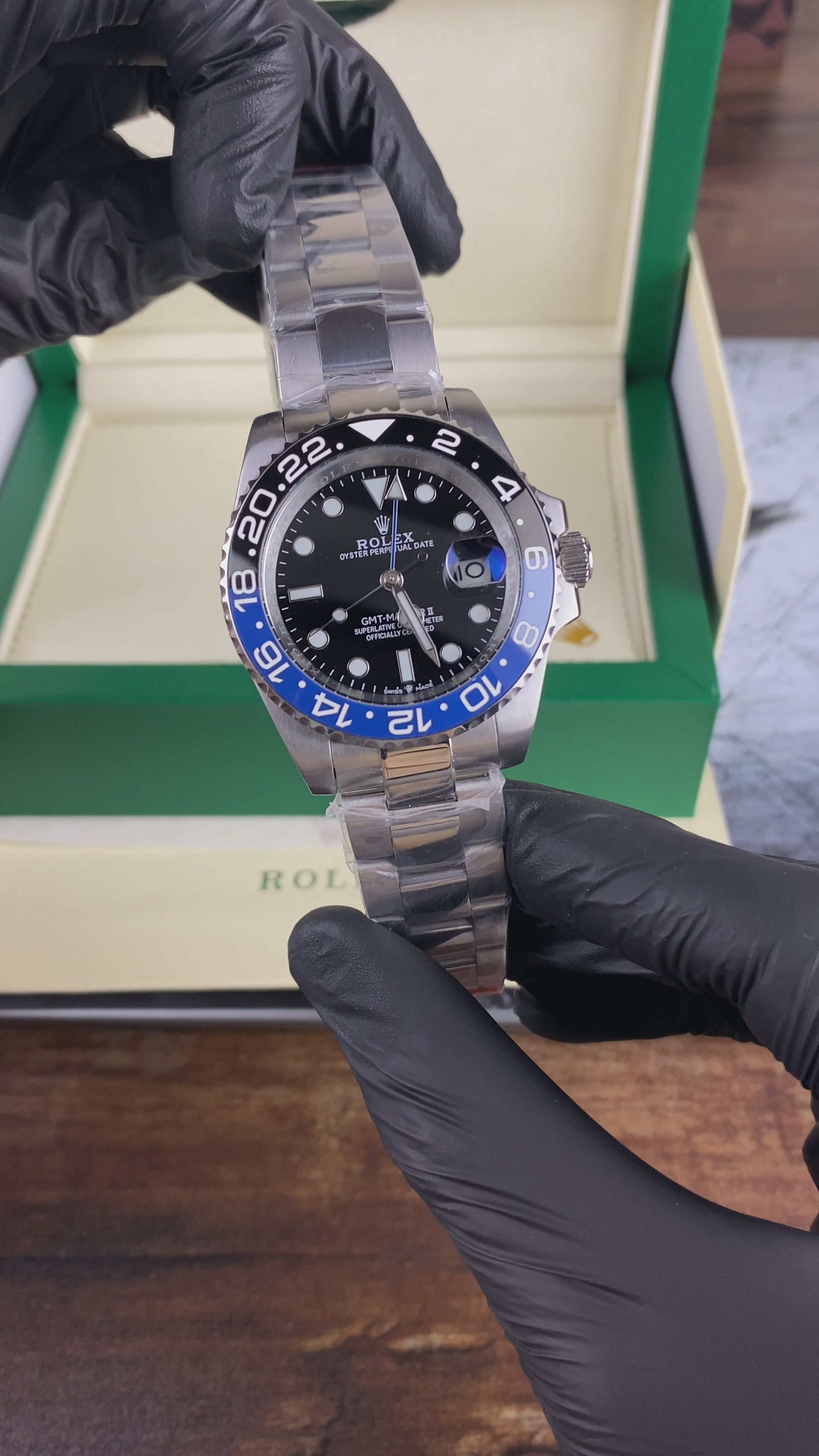 Load video: Rolex GMT-Master II “Batman” – Iconic Dual-Time Luxury